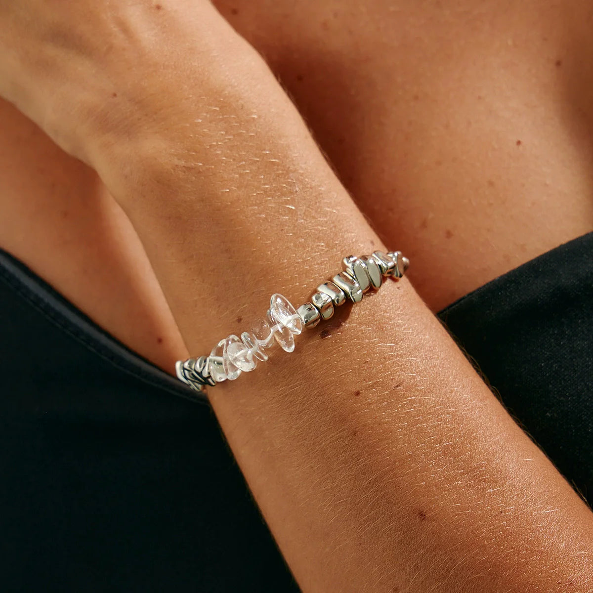 Vintage-Inspired Faux Pearl Beaded Bracelet