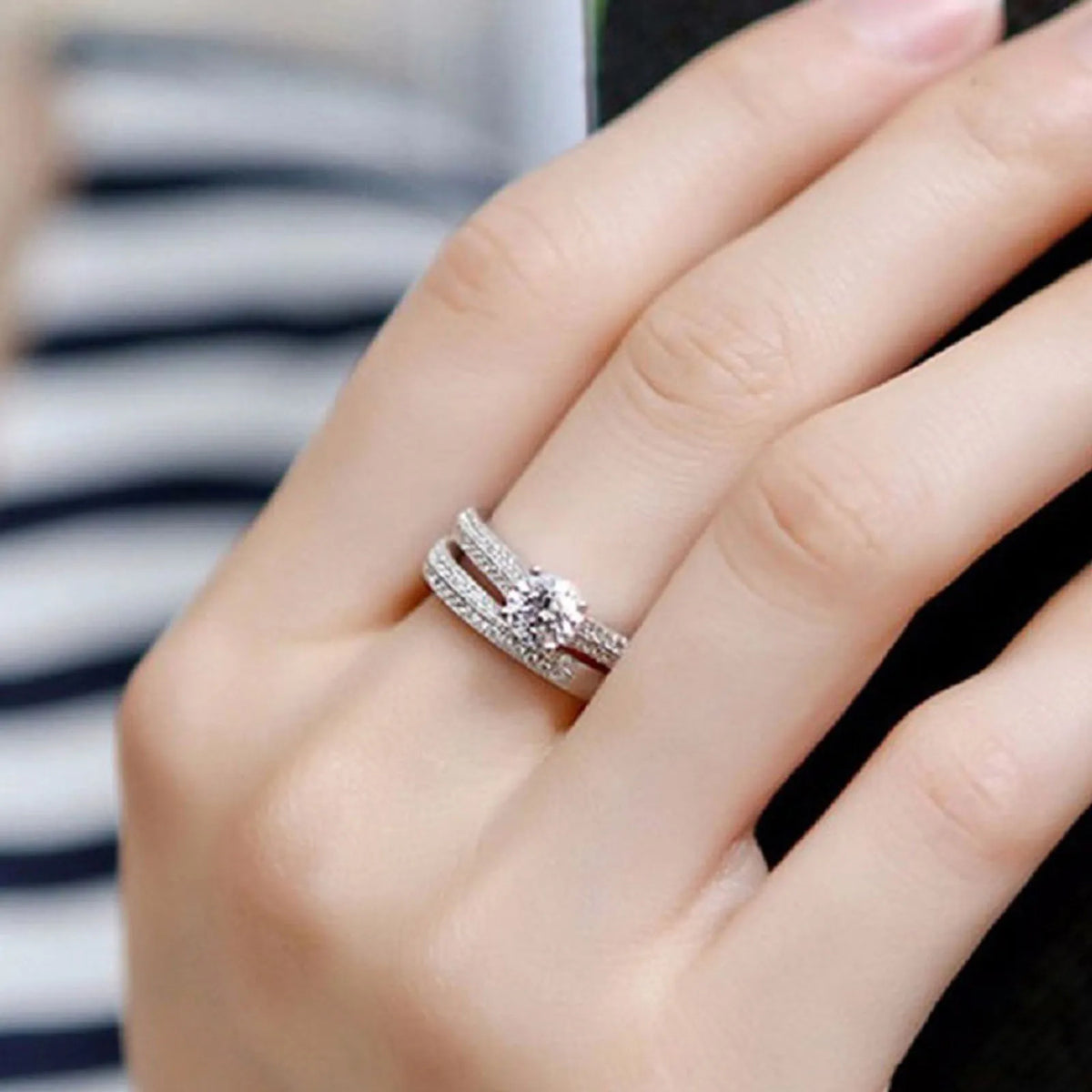 Vintage Halo Ring Set in 925 Sterling Silver